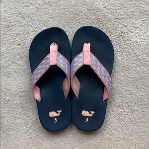 Vineyard Vines flip flops